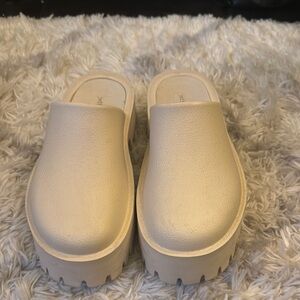 Jeffrey Campbell Cream Platform Mules
